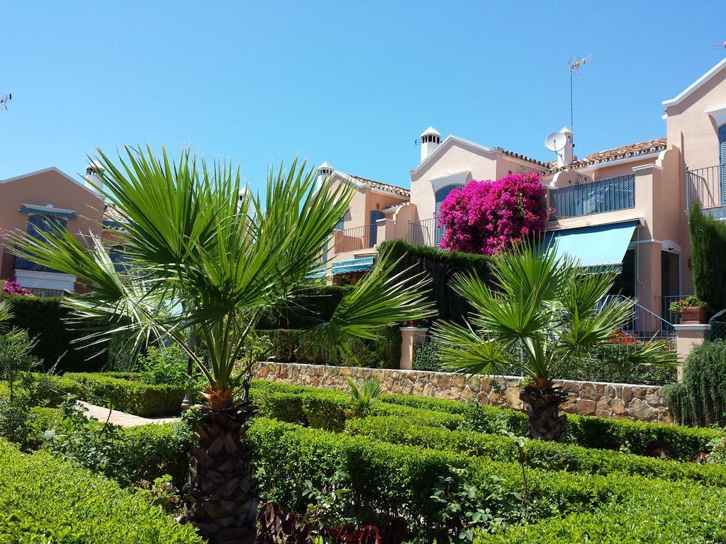 Villa Casa El Capricho Marbella Exterior foto